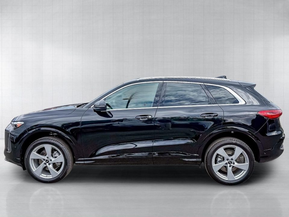2026 Audi Q5 Premium Plus TFSI quattro S tronic