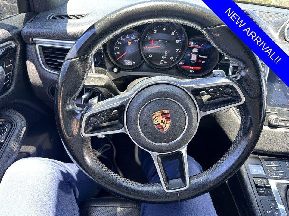 2018 Porsche Macan Base