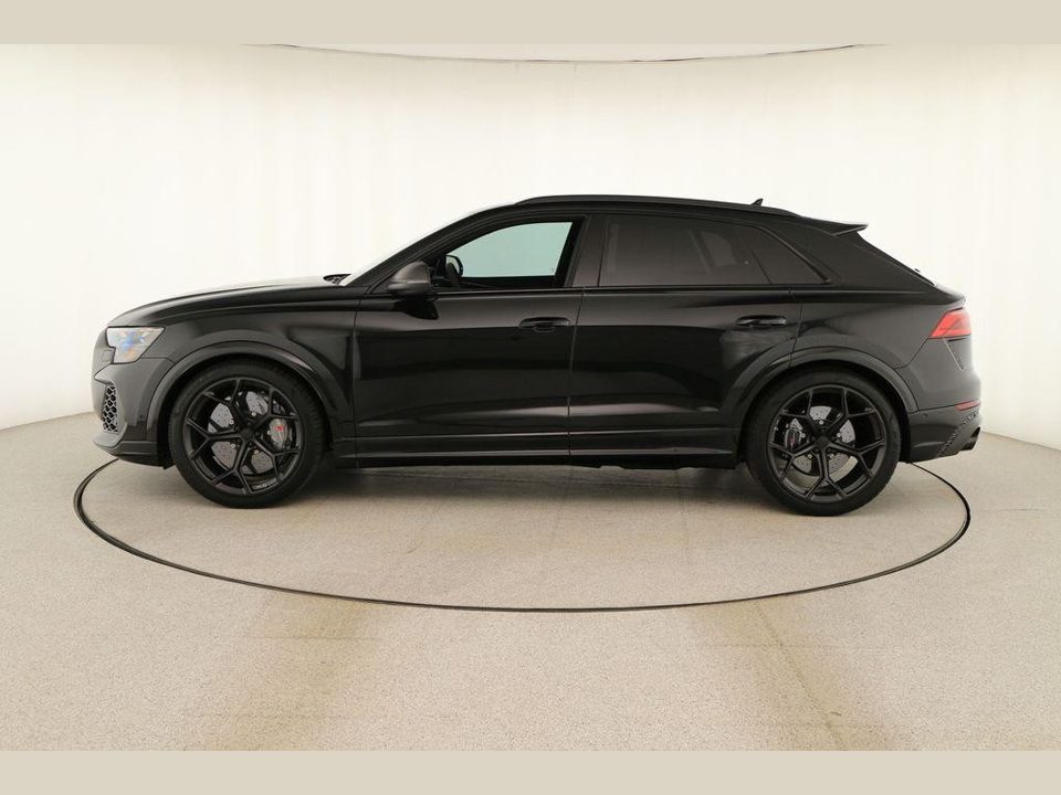 2026 Audi RS Q8 performance quattro tiptronic