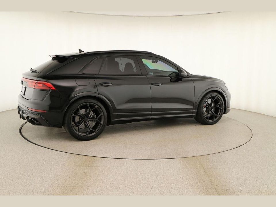 2026 Audi RS Q8 performance quattro tiptronic