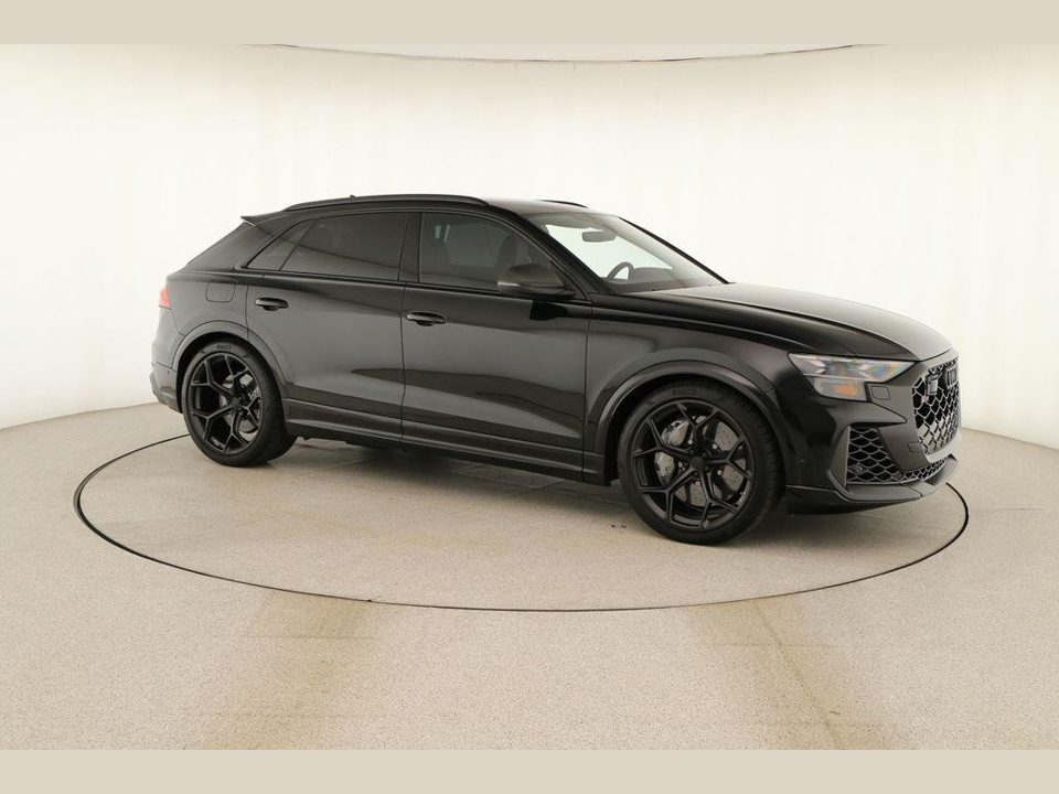 2026 Audi RS Q8 performance quattro tiptronic