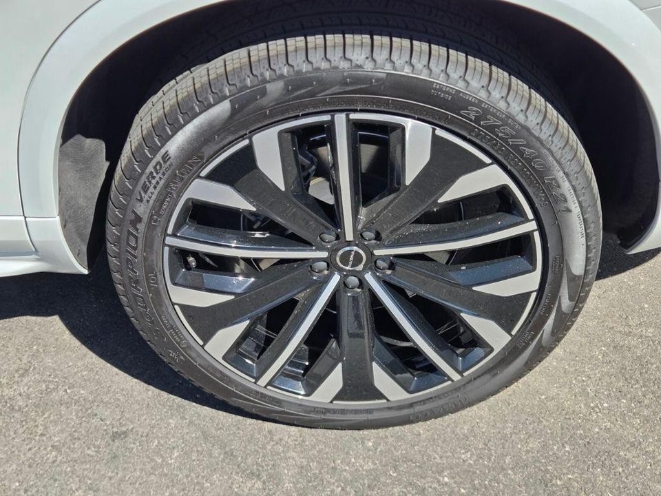 2026 Volvo XC90 Plus, B6 AWD Gas (mild hybrid), Gasoline, Bright, 7 Seats