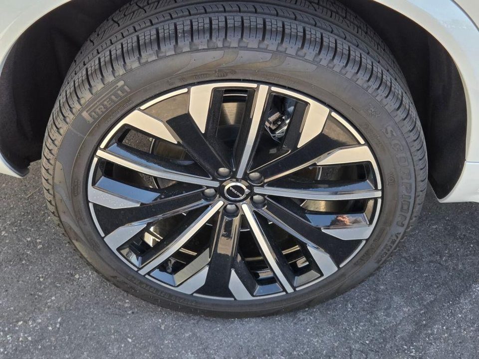 2026 Volvo XC90 Plus, B6 AWD Gas (mild hybrid), Gasoline, Bright, 7 Seats