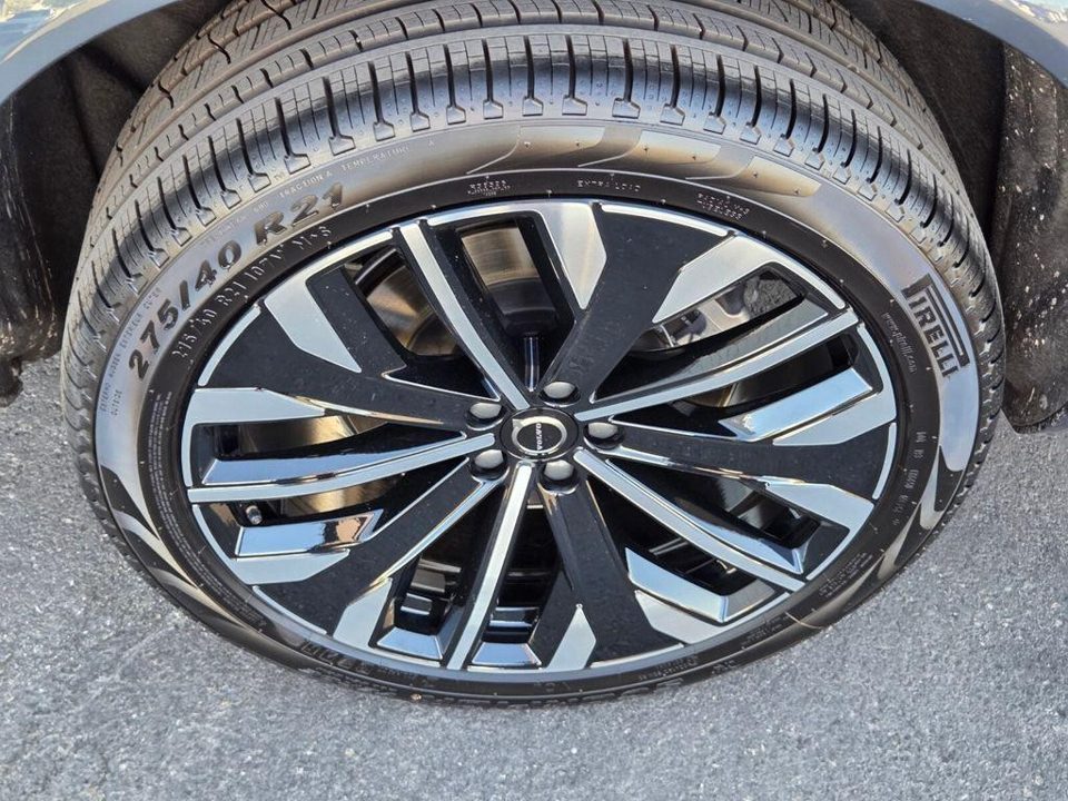 2026 Volvo XC90 Plus, B6 AWD Gas (mild hybrid), Gasoline, Bright, 7 Seats
