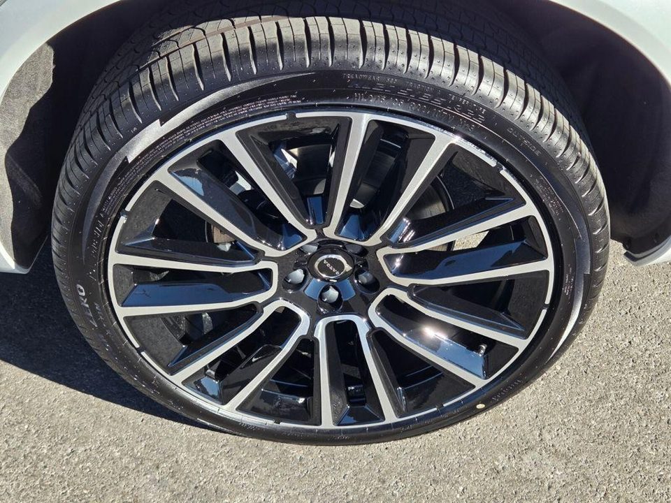 2026 Volvo XC90 Plus, B6 AWD Gas (mild hybrid), Gasoline, Bright, 7 Seats