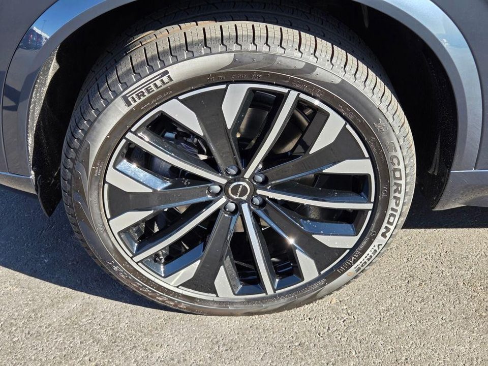 2026 Volvo XC90 Plus, B6 AWD Gas (mild hybrid), Gasoline, Bright, 7 Seats