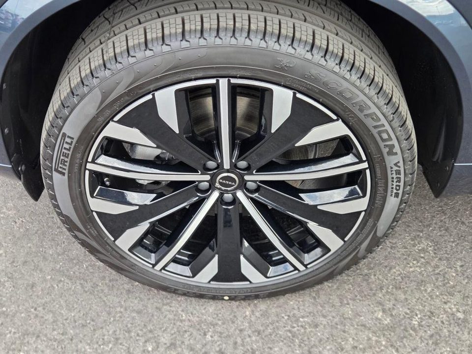 2026 Volvo XC90 Plus, B6 AWD Gas (mild hybrid), Gasoline, Bright, 7 Seats