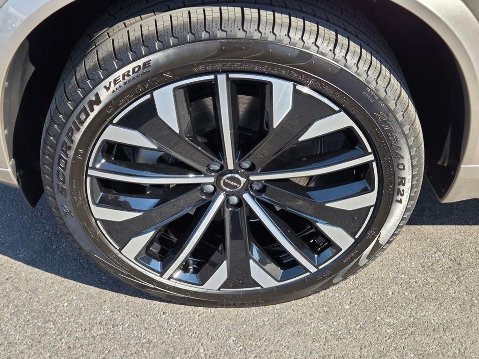 2026 Volvo XC90 Plus, B6 AWD Gas (mild hybrid), Gasoline, Bright, 7 Seats