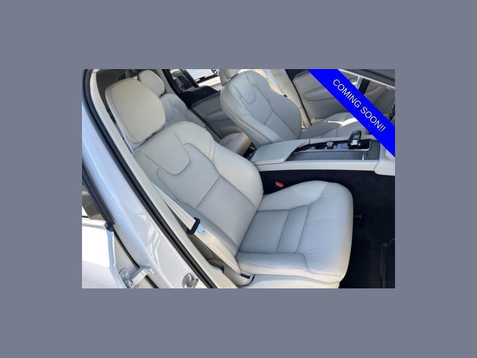 2023 Volvo XC90 B6 Plus 7-Seater