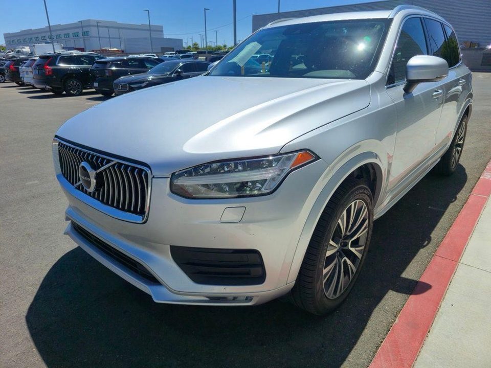 2021 Volvo XC90 T6 Momentum 7 Passenger