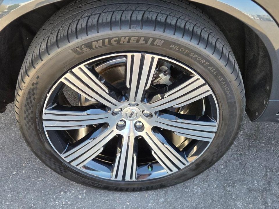 2021 Volvo XC90 T6 Inscription 7 Passenger