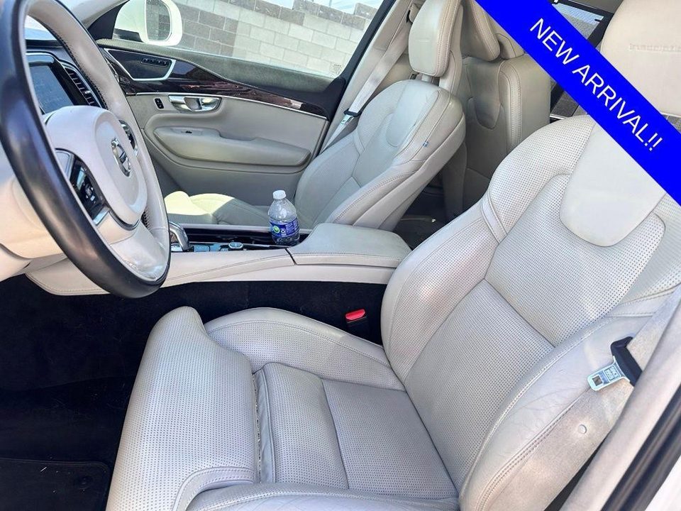2017 Volvo XC90 Hybrid T8 Inscription