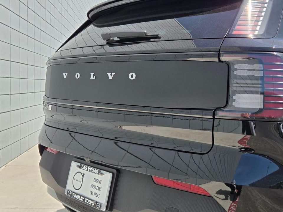 2026 Volvo EX30 Cross Country Ultra, Twin Motor Performance, Fully electric