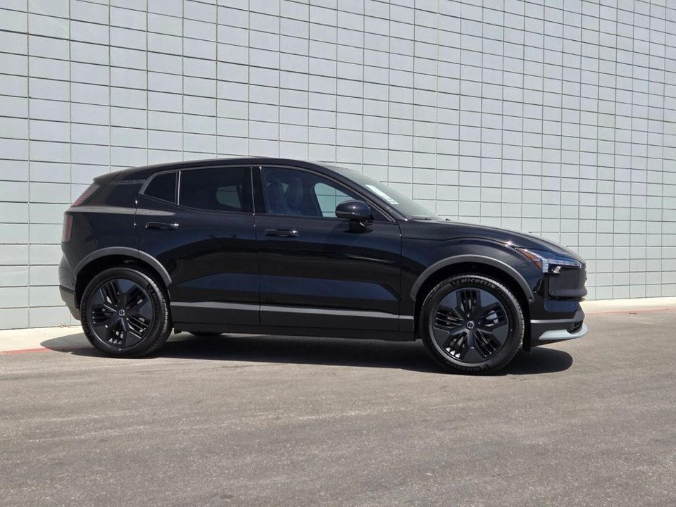 2026 Volvo EX30 Cross Country Ultra, Twin Motor Performance, Fully electric