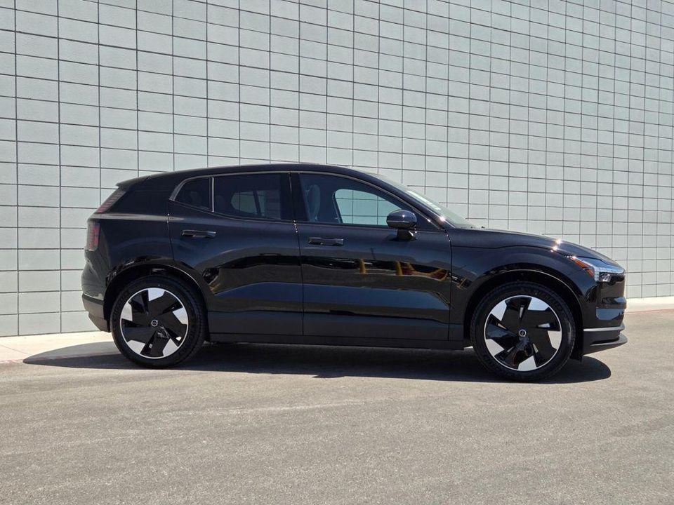 2026 Volvo EX30 Plus Twin Motor Performance, Fully electric
