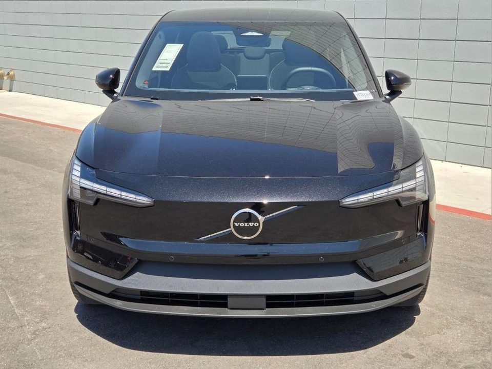 2026 Volvo EX30 Plus Twin Motor Performance, Fully electric
