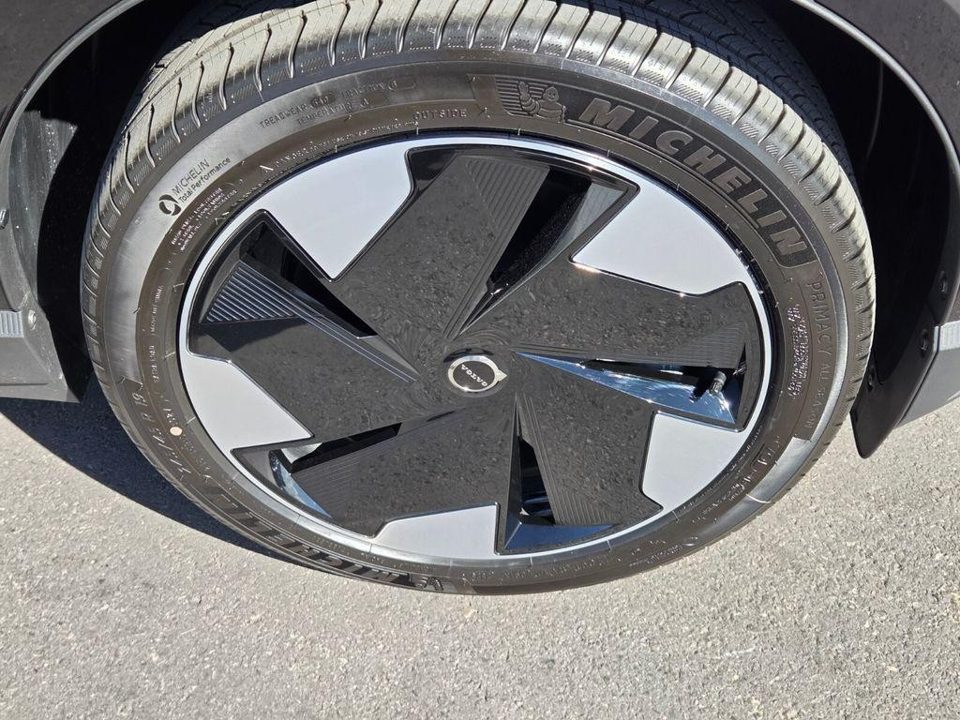 2026 Volvo EX30 Ultra Twin Motor Performance, Fully electric