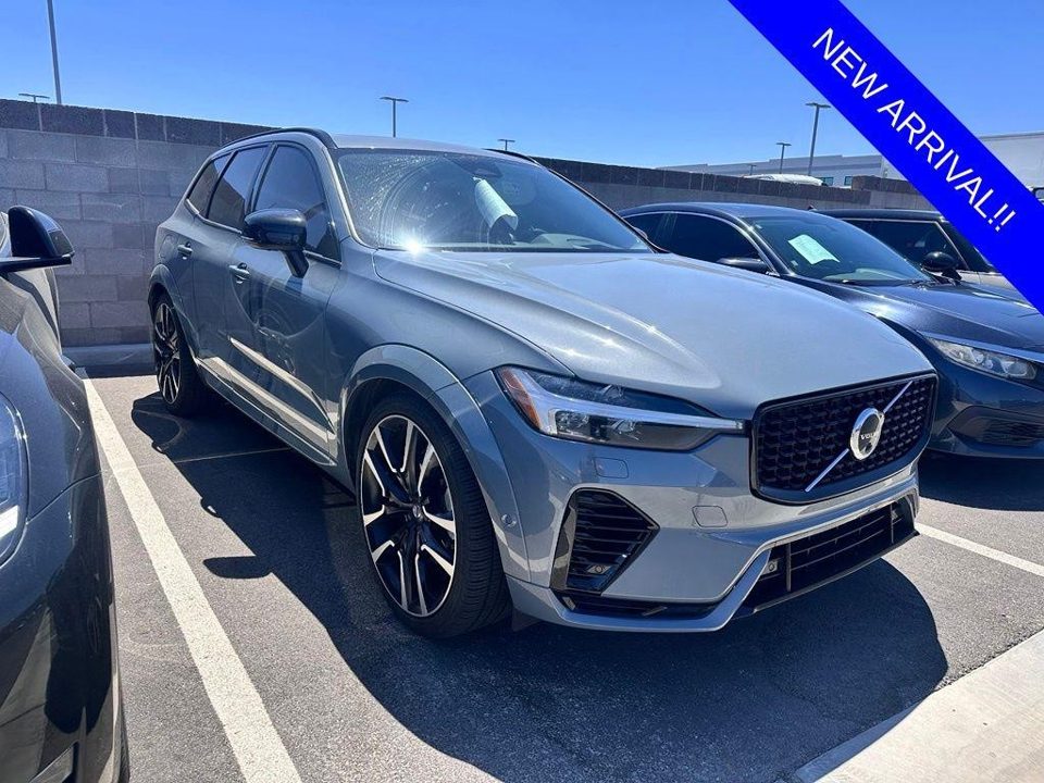 2023 Volvo XC60 RECHARGE PLUG-IN HYBRID T8 Ultimate Dark Theme