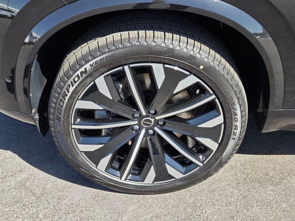 2026 Volvo XC90 PLUG-IN HYBRID Plus, T8 AWD, Electric/Gasoline, Bright, 6 Seats