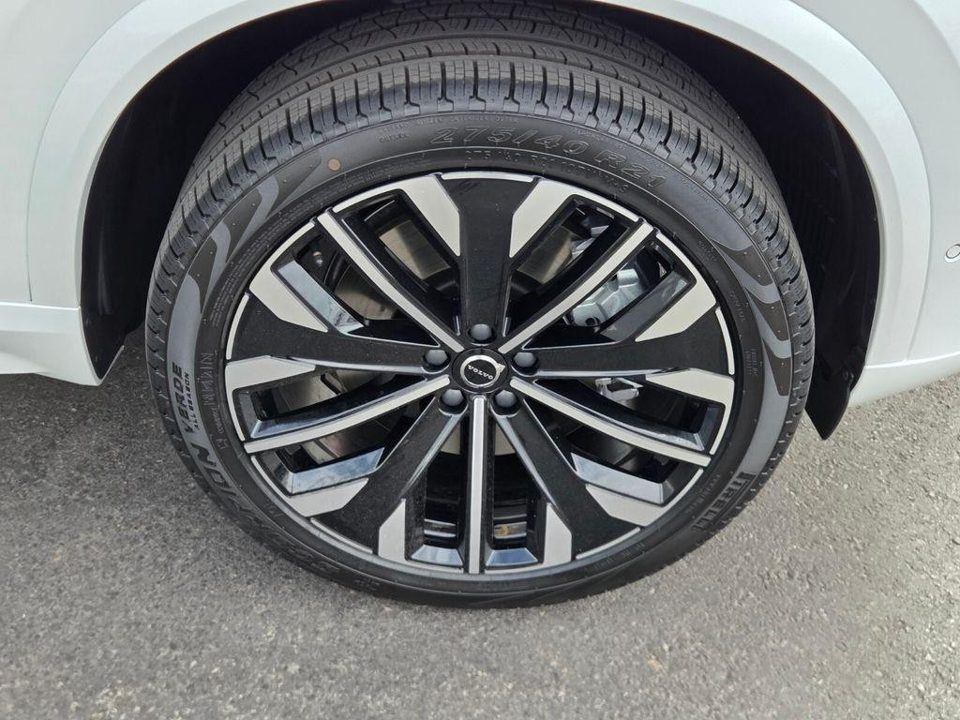 2026 Volvo XC90 PLUG-IN HYBRID Ultra, T8 AWD, Electric/Gasoline, Bright, 7 Seats
