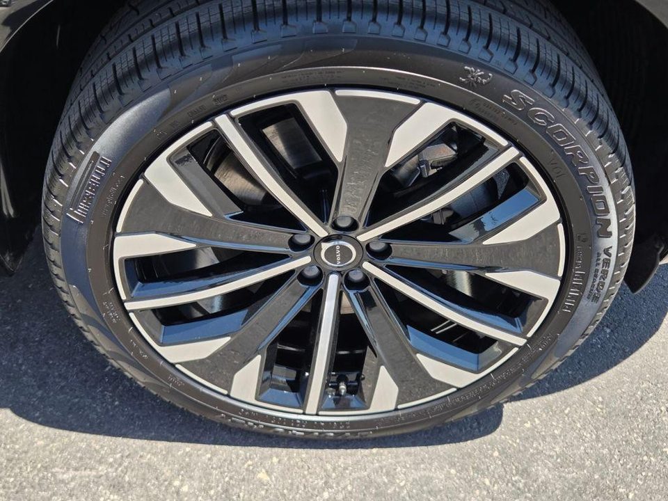 2026 Volvo XC90 PLUG-IN HYBRID Ultra, T8 AWD, Electric/Gasoline, Bright, 7 Seats