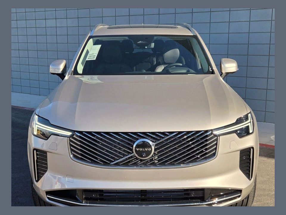 2026 Volvo XC90 PLUG-IN HYBRID Ultra, T8 AWD, Electric/Gasoline, Bright, 7 Seats