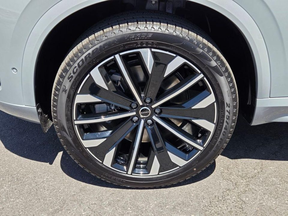2026 Volvo XC90 PLUG-IN HYBRID Ultra, T8 AWD, Electric/Gasoline, Bright, 7 Seats