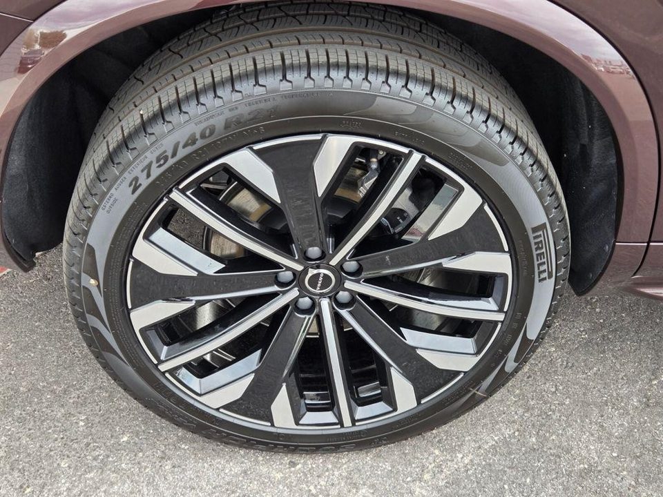 2026 Volvo XC90 PLUG-IN HYBRID Ultra, T8 AWD, Electric/Gasoline, Bright, 7 Seats
