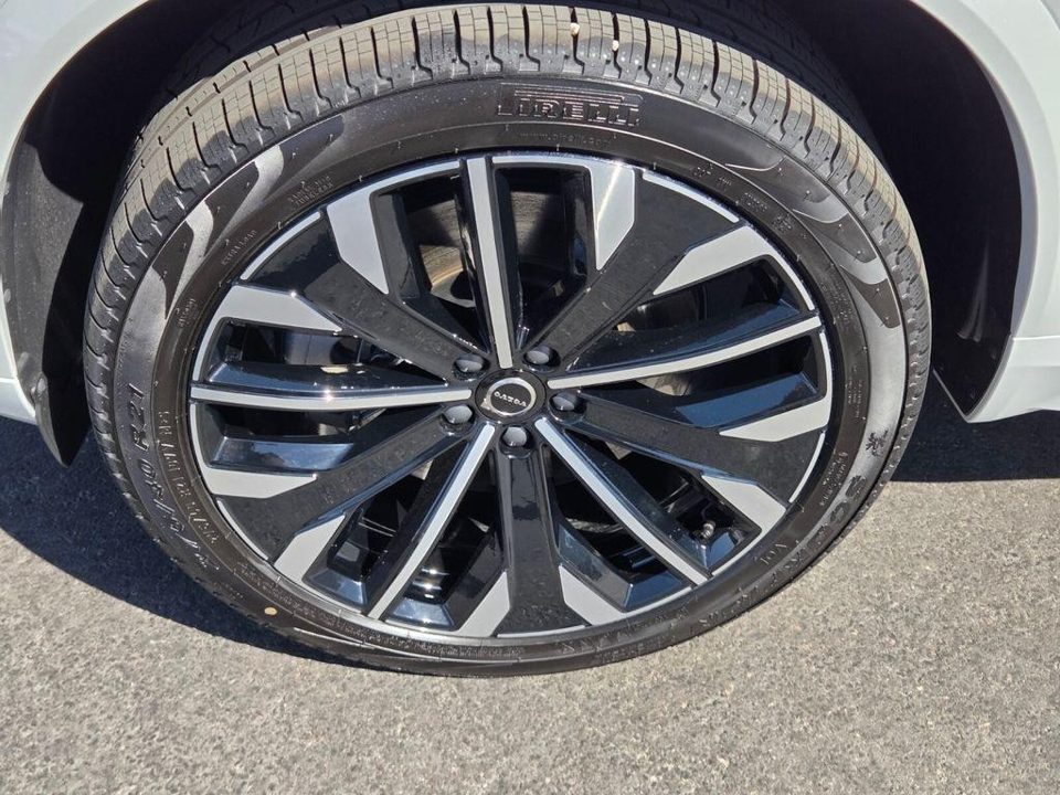 2026 Volvo XC90 PLUG-IN HYBRID Ultra, T8 AWD, Electric/Gasoline, Bright, 7 Seats