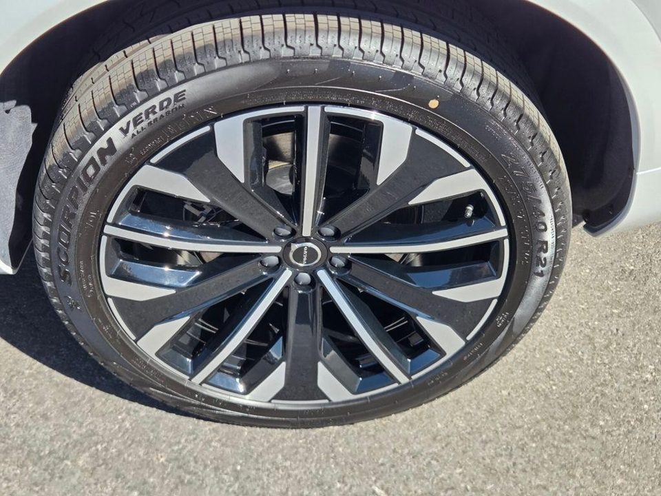 2026 Volvo XC90 PLUG-IN HYBRID Ultra, T8 AWD, Electric/Gasoline, Bright, 7 Seats