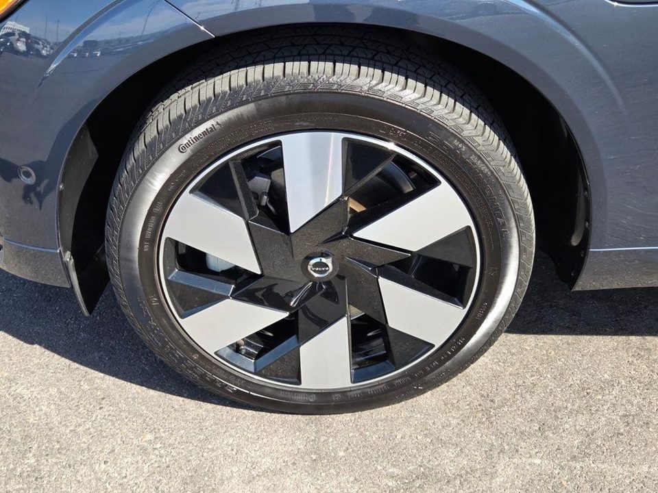 2025 Volvo XC60 PLUG-IN HYBRID Plus, T8 AWD Electric/Gasoline, Dark