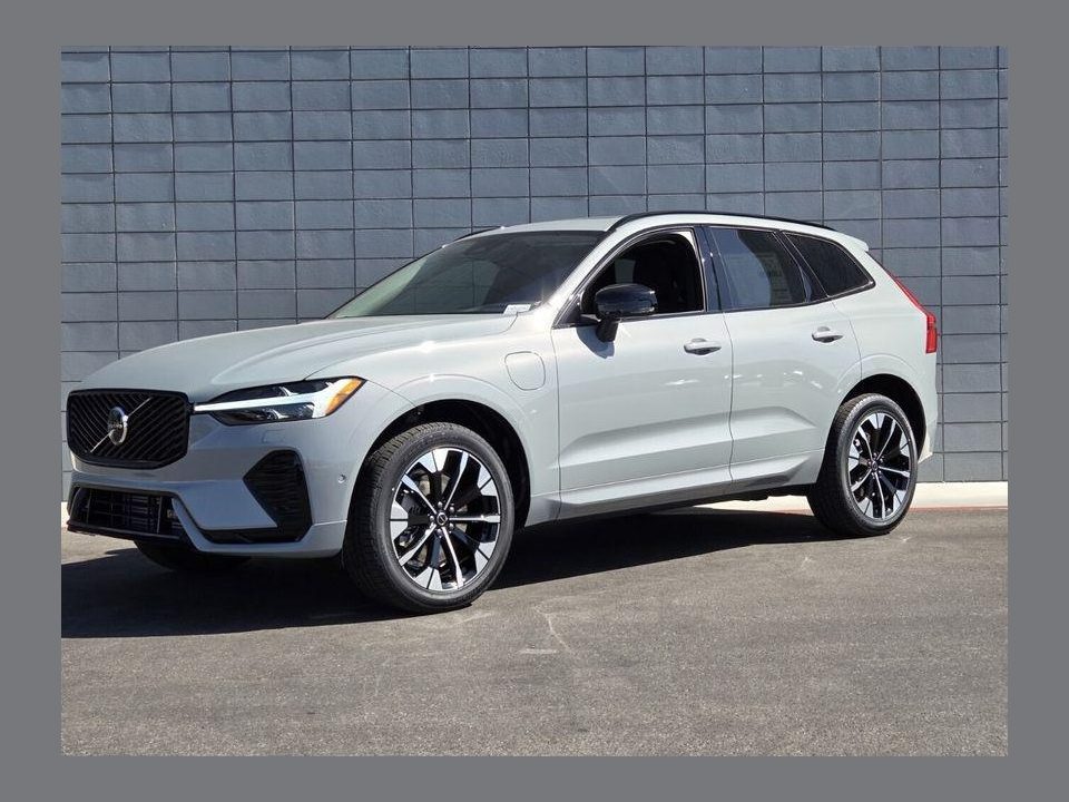 2026 Volvo XC60 PLUG-IN HYBRID Plus, T8 AWD Electric/Gasoline, Dark