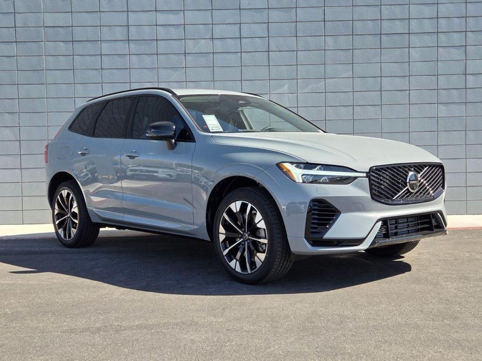 2026 Volvo XC60 PLUG-IN HYBRID Plus, T8 AWD Electric/Gasoline, Dark