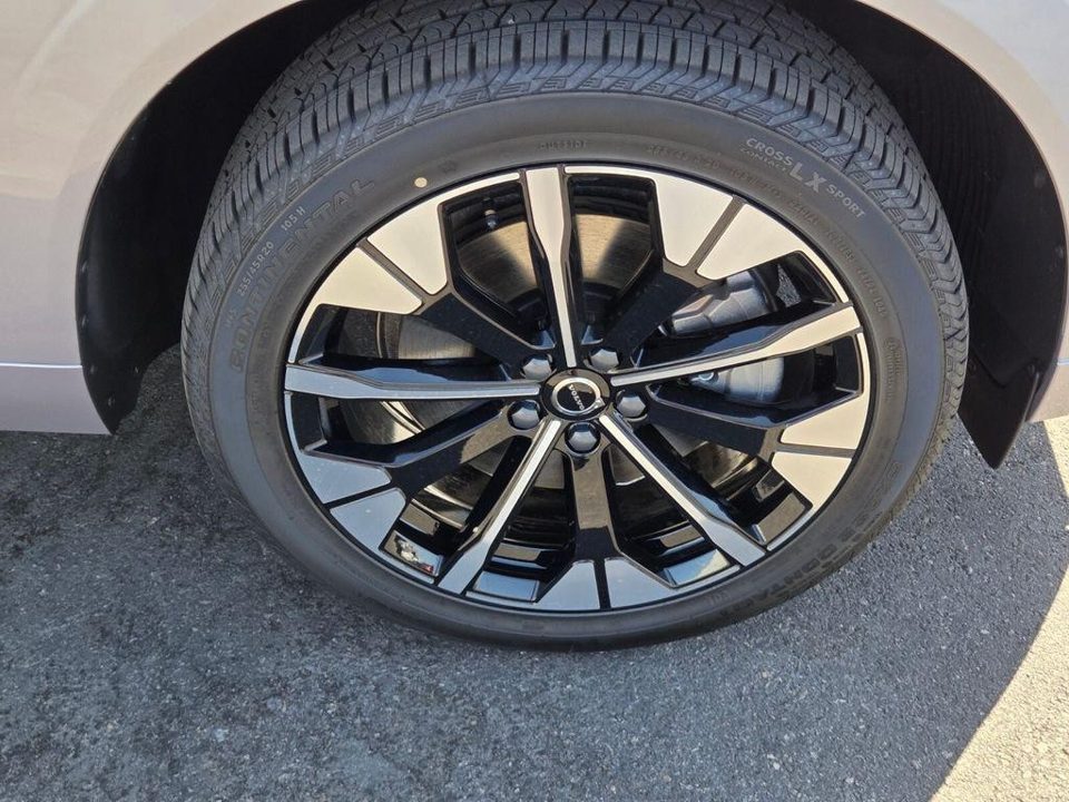 2026 Volvo XC60 PLUG-IN HYBRID Plus, T8 AWD Electric/Gasoline, Dark