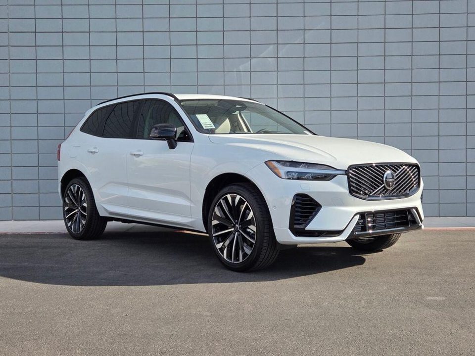 2026 Volvo XC60 PLUG-IN HYBRID Ultra, T8 AWD Electric/Gasoline, Dark