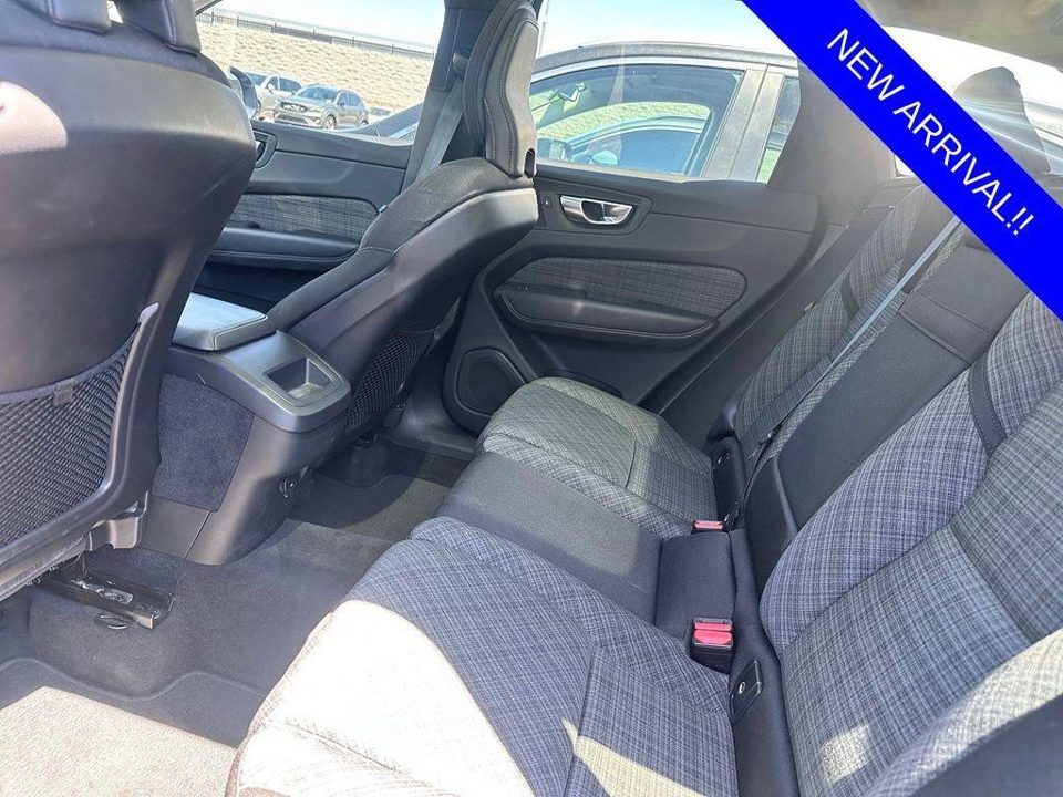 2023 Volvo XC60 B5 Core