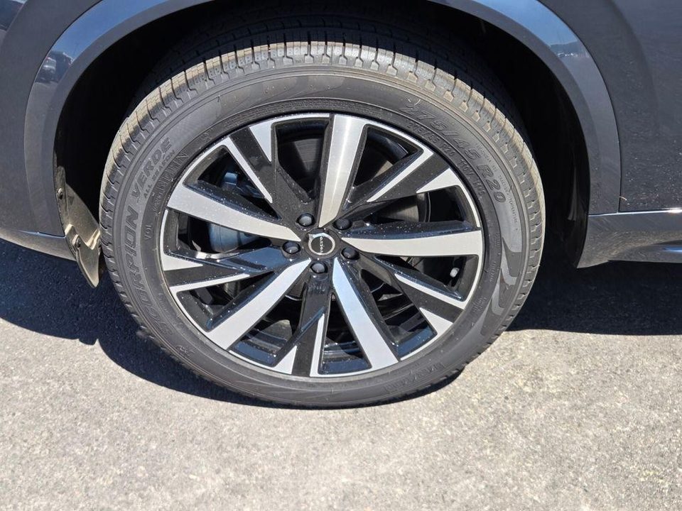 2026 Volvo XC90 Core, B5 AWD Gas (mild hybrid), Gasoline, Bright, 7 Seats