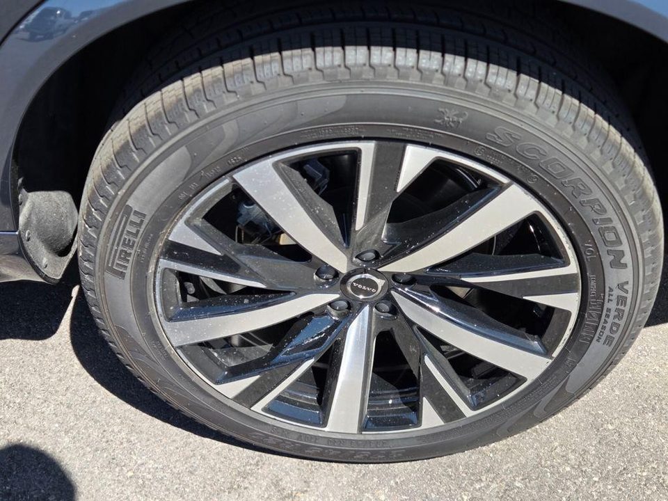 2026 Volvo XC90 Core, B5 AWD Gas (mild hybrid), Gasoline, Bright, 7 Seats