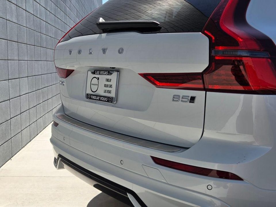 2026 Volvo XC60 B5 Plus