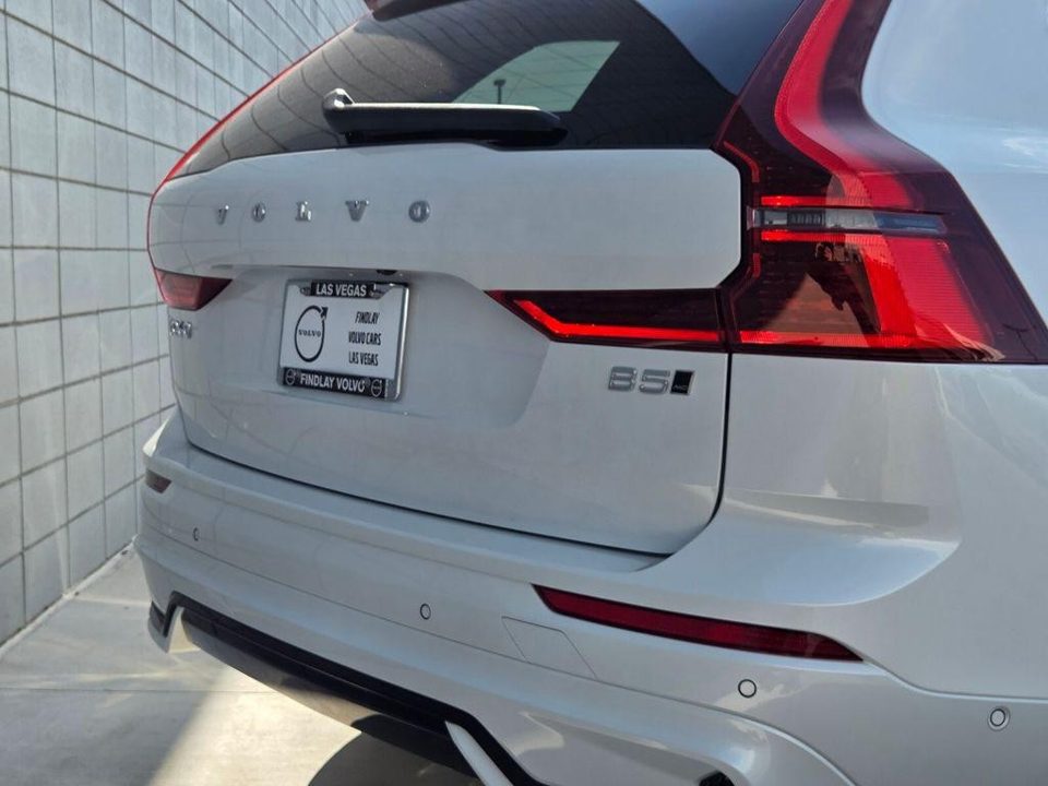 2026 Volvo XC60 B5 Plus