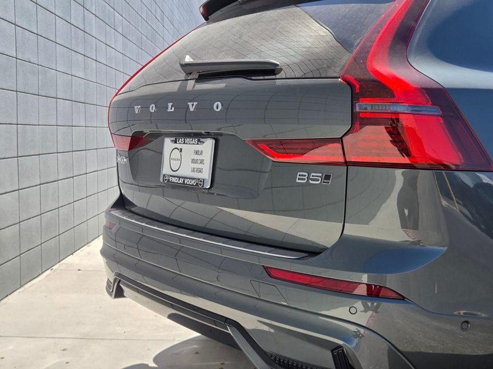 2026 Volvo XC60 B5 Plus
