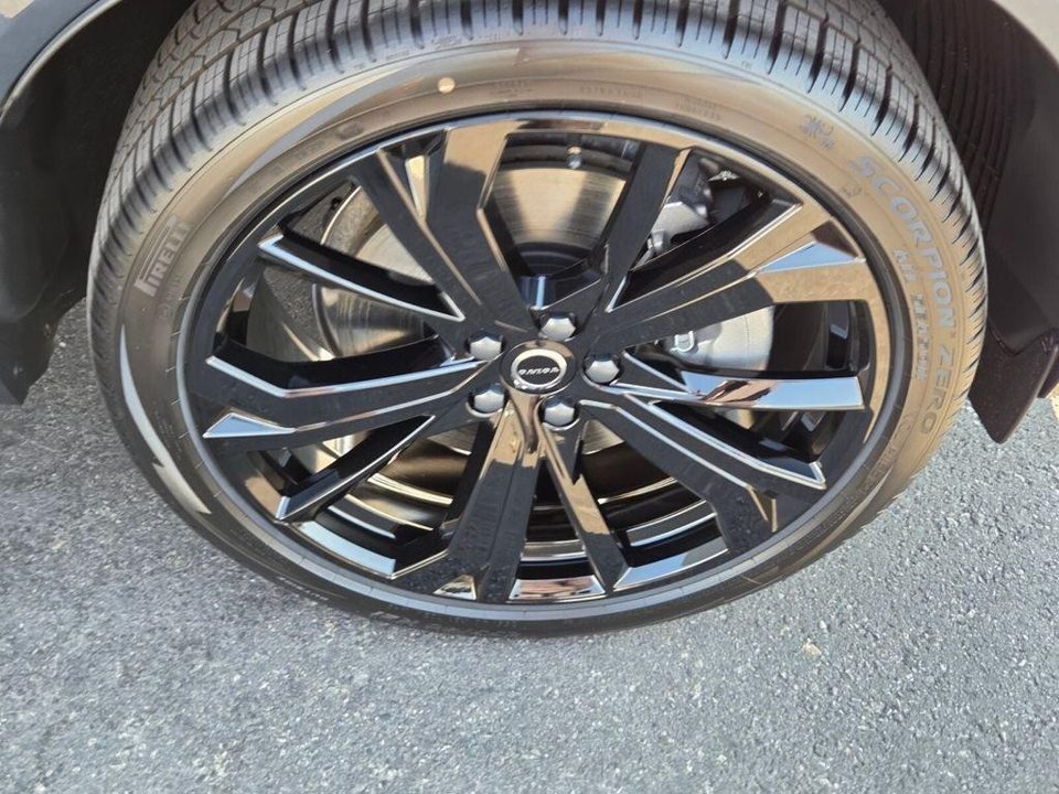 2026 Volvo XC60 B5 Ultra Black Edition