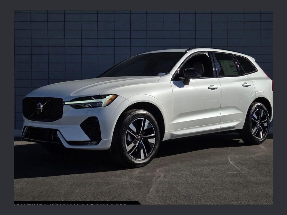2026 Volvo XC60 B5 Core