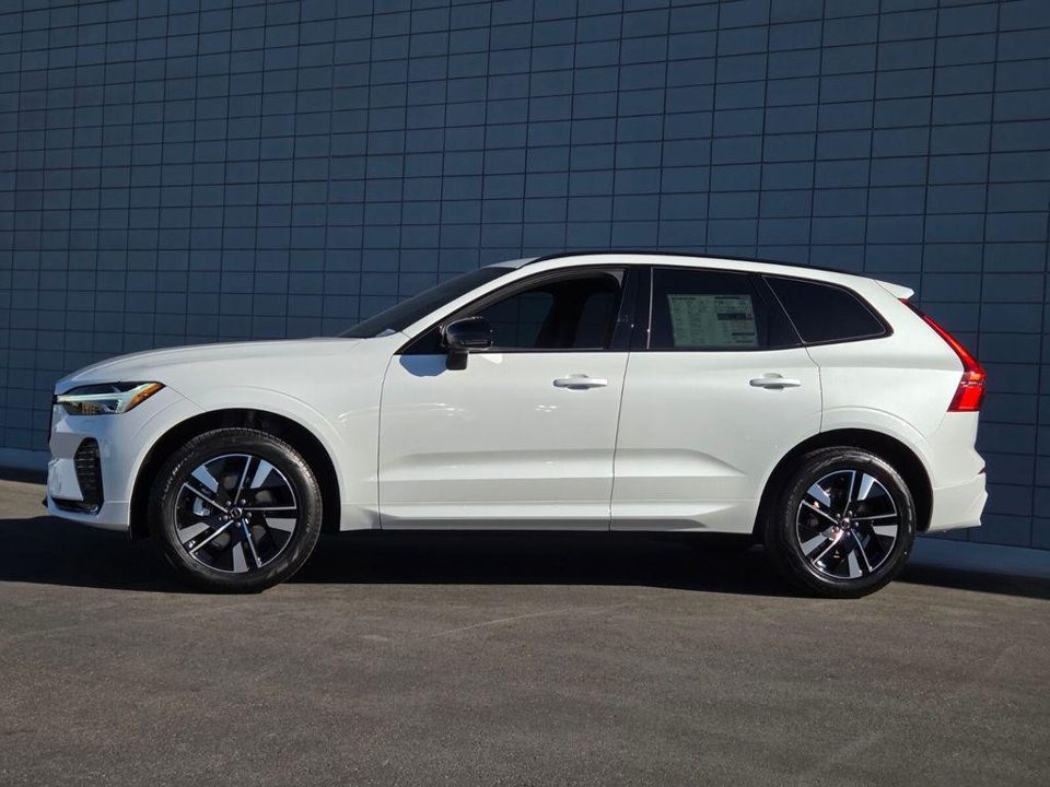 2026 Volvo XC60 B5 Core