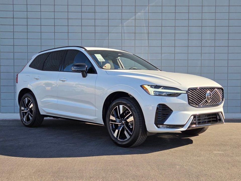 2026 Volvo XC60 B5 Core