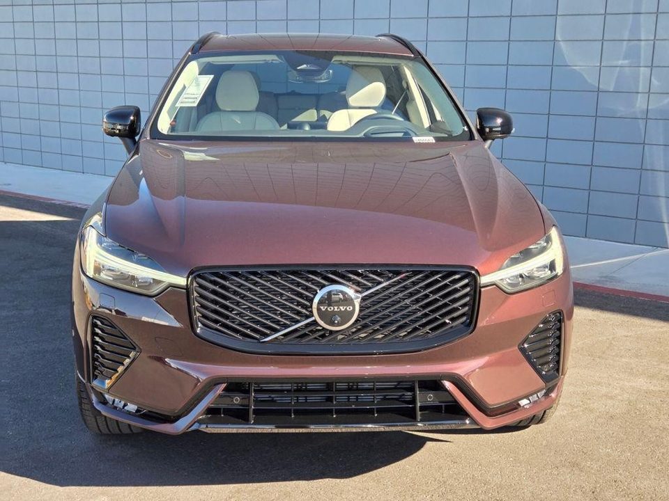 2026 Volvo XC60 B5 Ultra