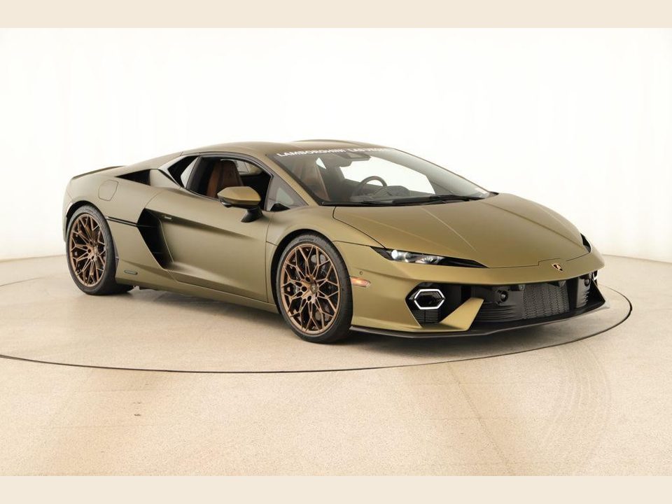2026 Lamborghini Temerario Base