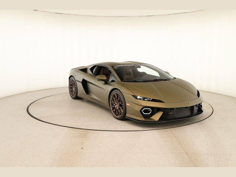 2026 Lamborghini Temerario Base