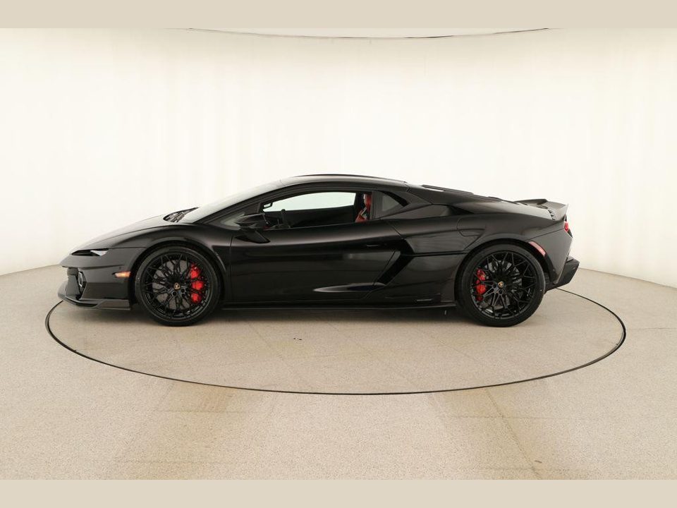 2026 Lamborghini Temerario Base
