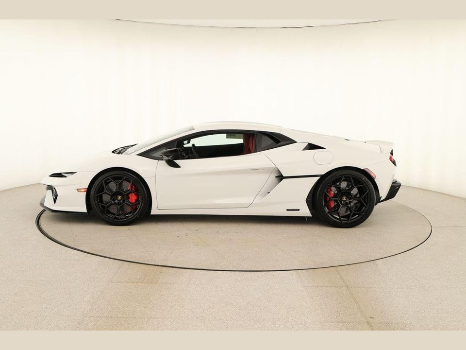 2026 Lamborghini Temerario Base